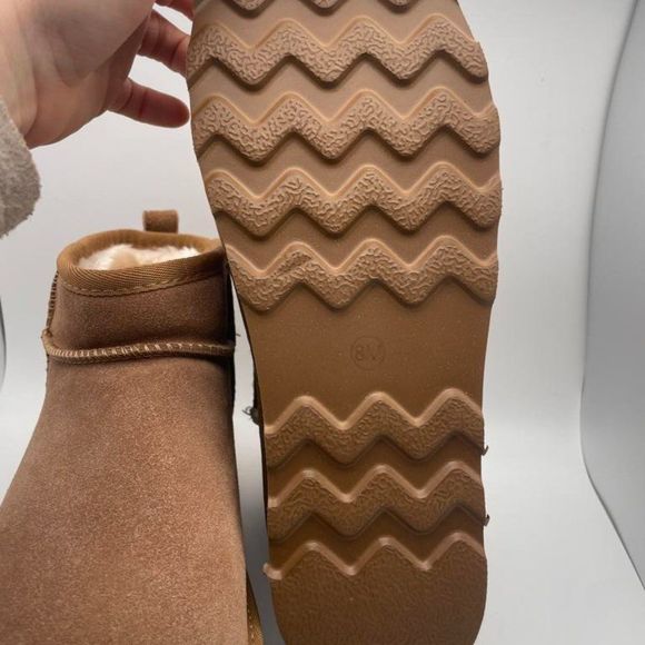 CUSHIONAIRE Women's COZY Genuine Suede pull on platform boot CHESTNUT 8 - Picture 6 of 6